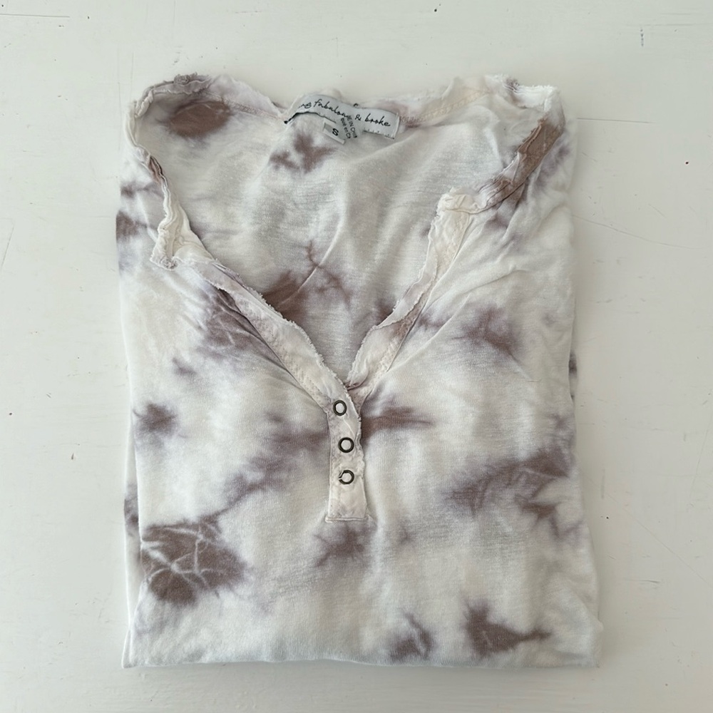 tie-dye long sleeve
